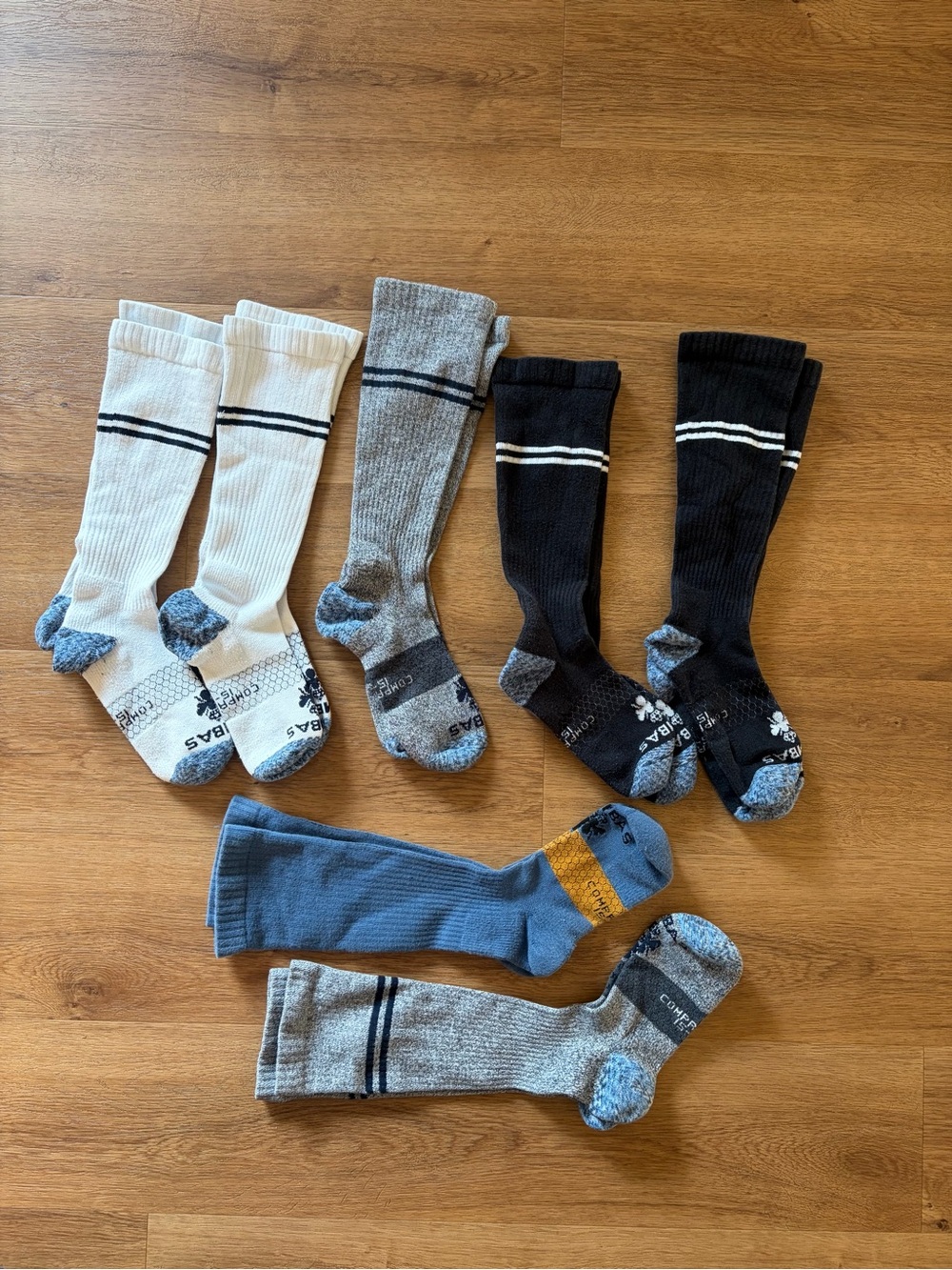 Bombas Compression Socks 7 Pair Lot Size Medium 15-20 mmHg Knee High